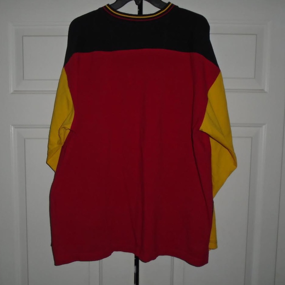 RY Sport vtg pullover - Picture 3 of 4